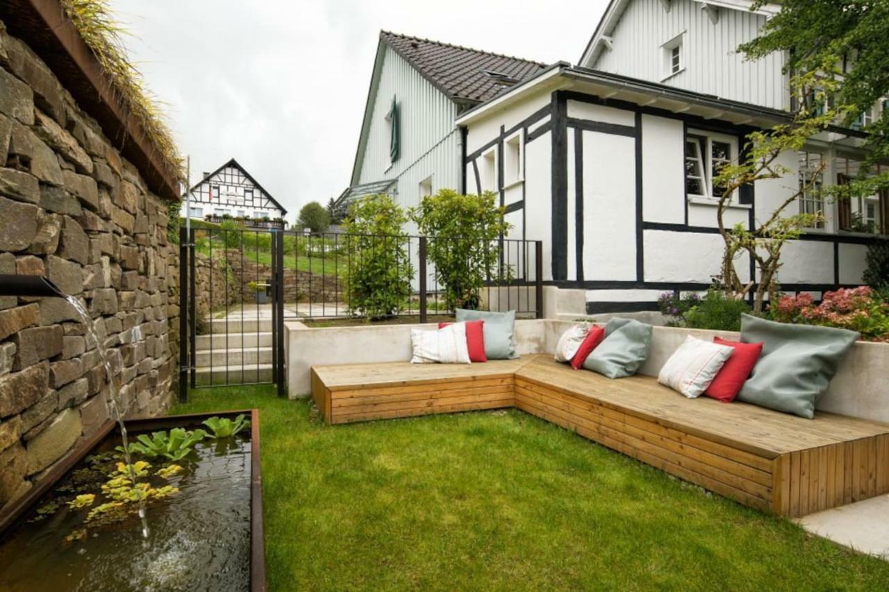 Ferienhaus Im Fachwerkhof 'Haus In Bewegung' Seelscheid Esterno foto